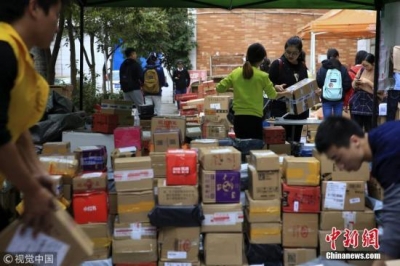 大学生“超前消费”成风 每月生活费究竟多少才够？