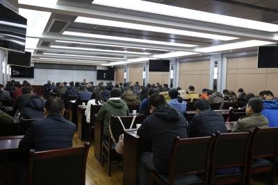恩施州交通运输局开展党组中心组（扩大）学习 “愚公支书”王光国到会宣讲党的十九大精神