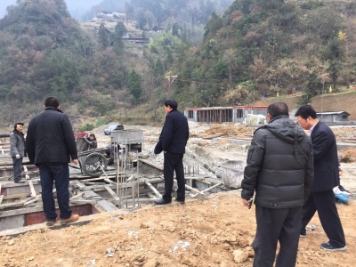 州政协副主席向宏贵调研州交通运输局驻点村精准扶贫工作