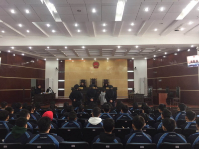 来凤 | 人民法院组织学生旁听庭审活动