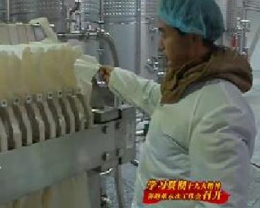 建始县工会：打造职工服务帮扶新品牌