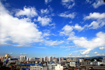 恩施州城空气质量持续好转 解除重污染天气蓝色预警