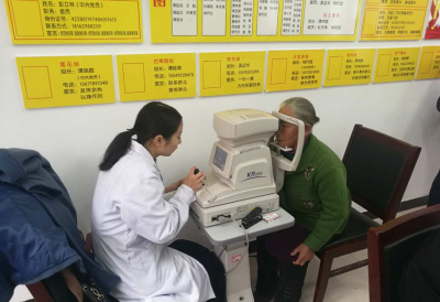 精准扶贫下村组　仁心携手送光明