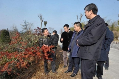 中南民族大学赴恩施调研精准扶贫工作