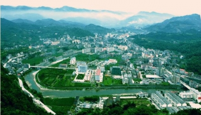 湖北区域经济板块缤纷隆起 从看