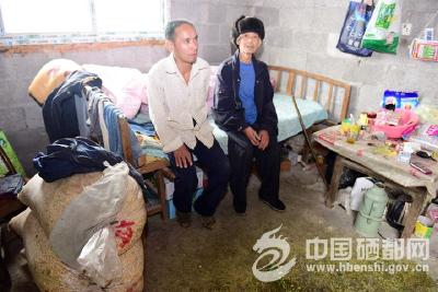 向前进：聚焦精准扶贫 推动各项工作全面进步