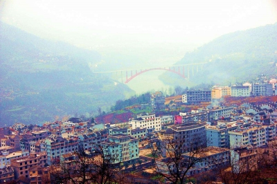 建始景阳牵住党建工作“牛鼻子”严防谈心谈话走“秀场”