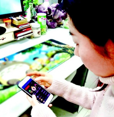 你今天答题了吗？答对12题平分100万 知识变现引爆网络
