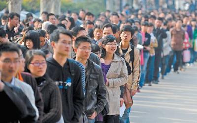 周末省公务员考试开考 武汉交警建议考生尽量乘公共交通出行