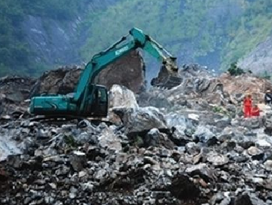 咸丰青林湾煤矿发生安全事故目前4人被困