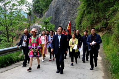 访红色教育基地 学当代“愚公”精神