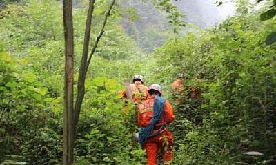 温州游客自驾误入深山被困 恩施警民连夜施救
