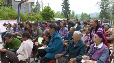 来凤丨产业技术送到村 自立脱贫促增收