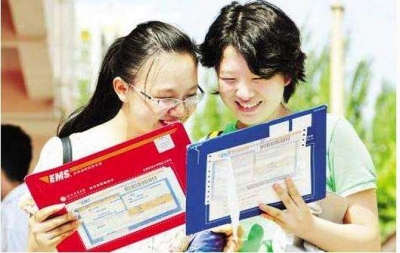 近百所高校25日在恩施州开展现场咨询，你关心的这里都有...