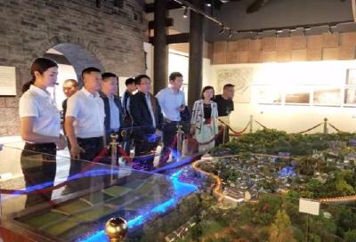 中国中小企业投资发展论坛组委会谭亚丽一行赴州高新区考察 