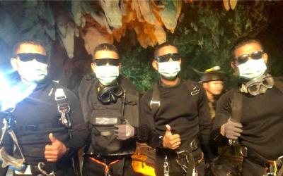 被困泰国洞穴的少年足球队13人全部获救
