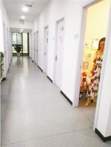 身材火爆的大学生靠这个月入过万？遭网友“抵制”！