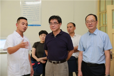 浙江、湖北两省红十字会到恩施州中心医院开展东西部扶贫协作考察调研 