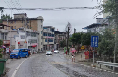 这下好了，利川派出所的这事被游客说到公安局政委那儿了