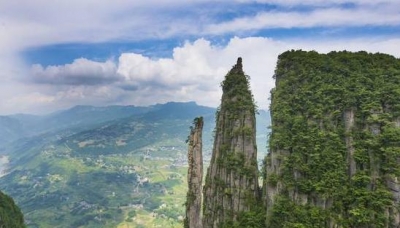 刘芳震主持召开州政府常务会议 审议《恩施腾龙洞大峡谷国家地质公园管理办法》