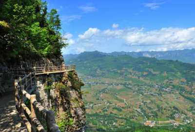 恩施州旅游委开展应对旅游高峰提升服务质量系列行动