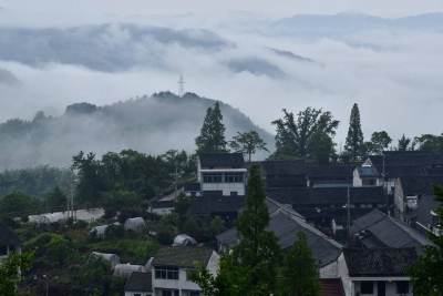 恩施小山村