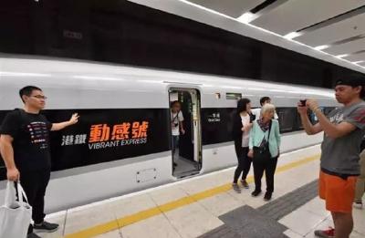 今天起，从恩施去香港可以坐高铁了，多条路线供你选择，票价是……