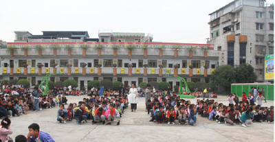 恩施市逸夫小学开展消防应急演练