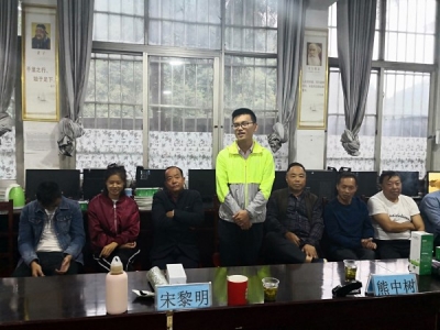 教育扶贫从尊师重教做起