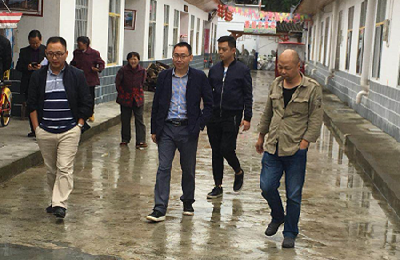 州农发办调研咸丰县农业综合开发和易地扶贫搬迁工作