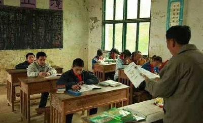 教育部为巴东2000名乡村教师颁发荣誉证书