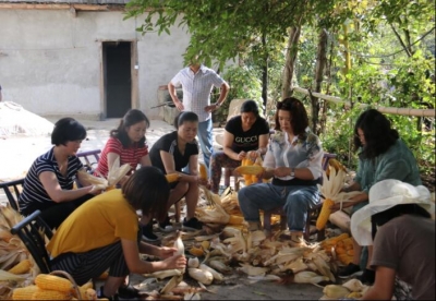 脱贫攻坚 | 助力扶贫，家属与尖刀班风雨同行