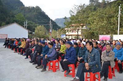 咸丰大路坝：文化知识培训助力精准扶贫