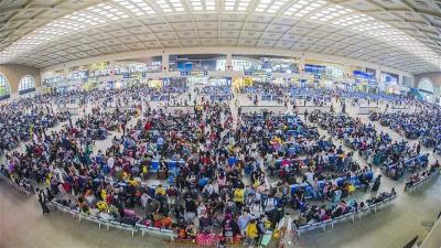 黄金周5724万人次游湖北 同比增长逾两成