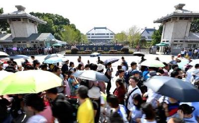 国庆前四天，湖北26个重点景区共接待游客300.98万人次