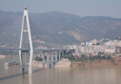 巴东稳步推进长江干流岸线综合整治