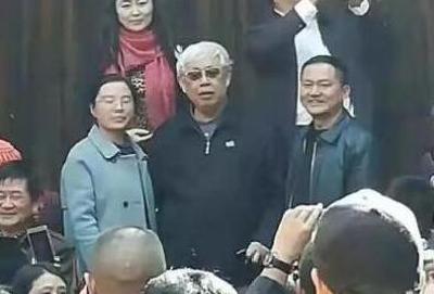 陈毅元帅的儿子和任弼时的女儿今天来到利川建南老街了