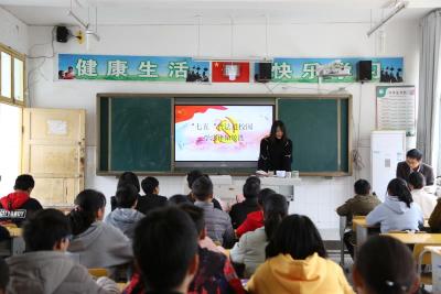 恩施市在高质量服务中展示法治宣传新作为