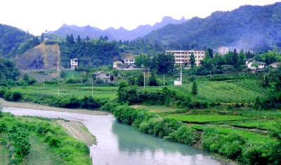 视频 | 柯俊到咸丰调研精准扶贫工作时强调 聚焦薄弱环节和突出问题 确保如期高质量脱贫