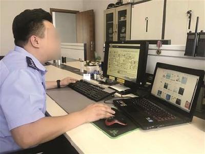 手机壳和招牌上也能发现贩毒线索 海归民警让毒贩一次又一次认栽