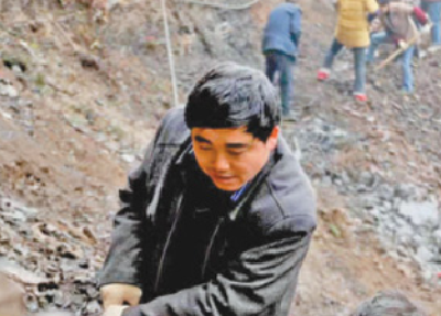 恩施“愚公”支书深山凿出脱贫路