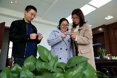 恩施州纪委监委：1300余份“十五不准”提醒卡 绷紧纪检干部“廉政弦”