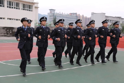 宣恩县森林公安局组织开展“小课堂”学习 每月不少于2次