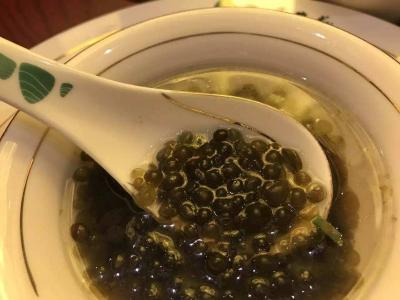 鹤峰多款产品亮相央食联扶贫农优产品推介会