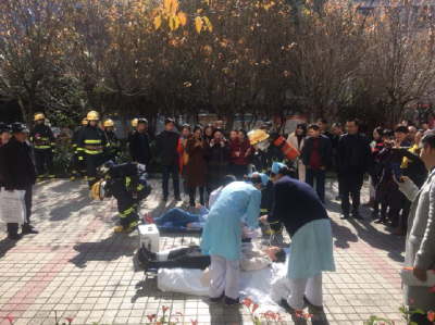 鹤峰：举办119消防宣传月活动