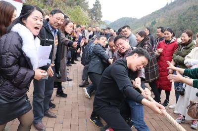 恩施市三岔乡：举办职工趣味运动会