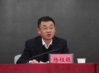 立足问题导向 坚持协同推进 全力深化医药卫生体制改革