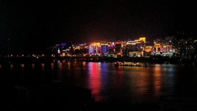 巴东亮化工程让县城靓起来
