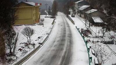 道路结冰 鹤峰往宜昌、武汉方向车辆晚间禁行