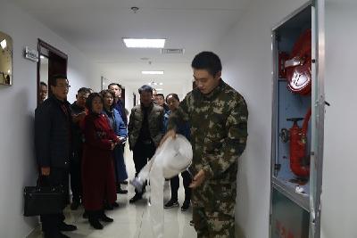 州政府国资委：国资国企开展消防安全培训会暨消防演练